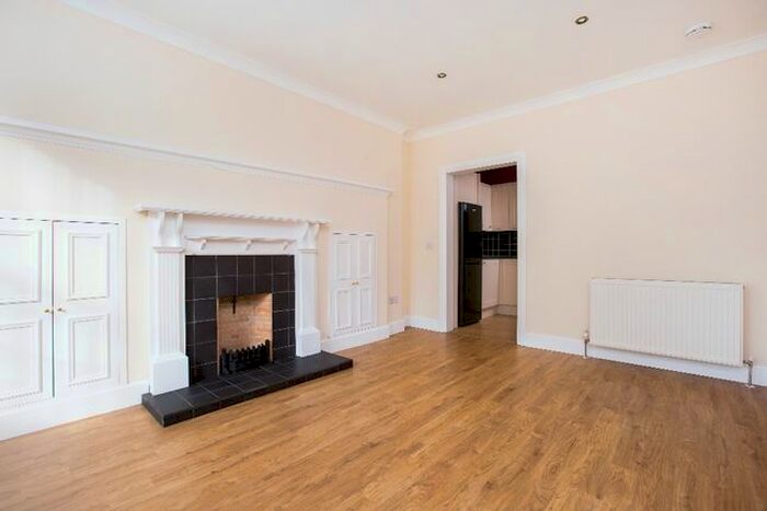 2 Bedroom Flat To Rent In Pilrig Street, Pilrig, Edinburgh, EH6