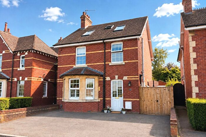 4 Bedroom Detached House For Sale In Upper Marsh Road, Warminster, BA12