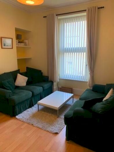 1 Bedroom Flat To Rent In Esslemont Avenue, Aberdeen, AB25