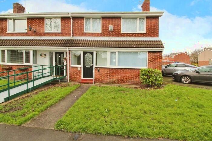3 Bedroom End Of Terrace House To Rent In Ford Drive, Blyth, NE24