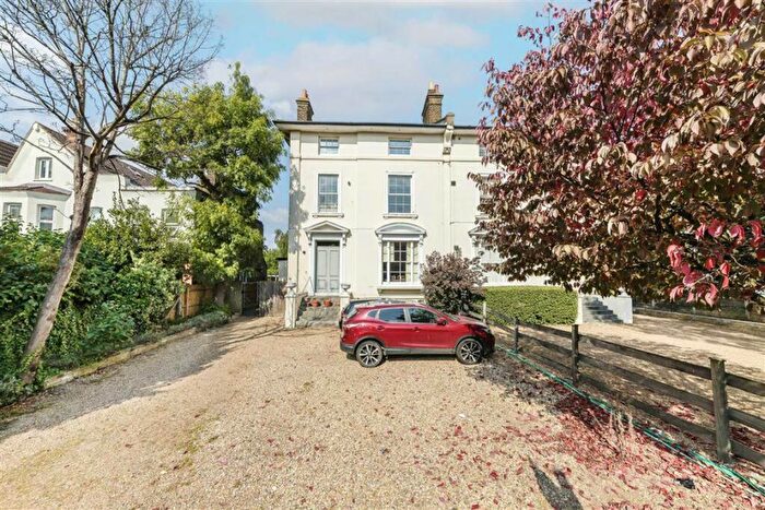 2 Bedroom Flat For Sale In Shooters Hill Road, Blackheath, SE3