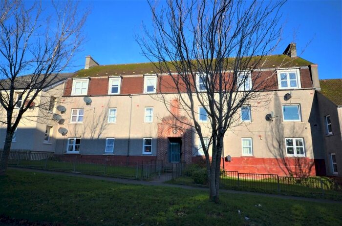 3 Bedroom Flat To Rent In 23 Ben Bouie Drive, Helensburgh, Argyll And Bute G84