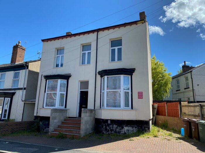 3 Bedroom Flat To Rent In Ash Road, Birkenhead, CH42