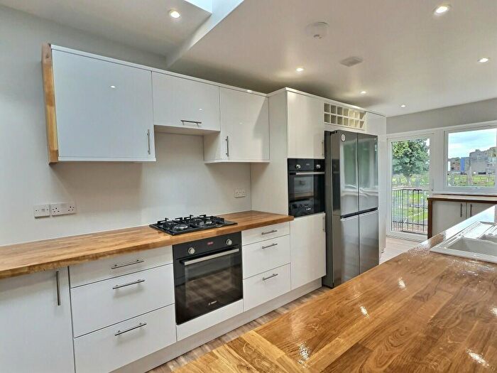 7 Bedroom House Of Multiple Occupation To Rent In Fairfield Road, Newcastle Upon Tyne, NE2