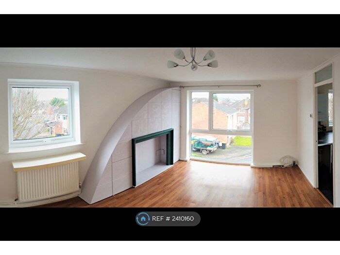 2 Bedroom Flat To Rent In Princes Court, Dunstable, LU5