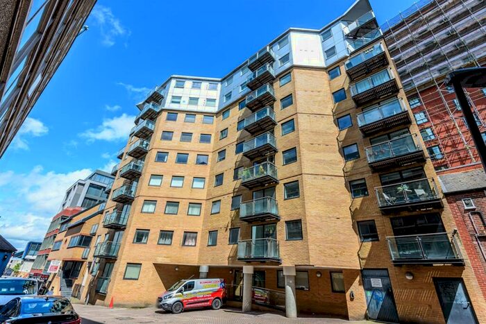 1 Bedroom Apartment To Rent In Projection West, Merchants Place, Reading, RG1