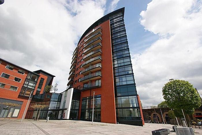 2 Bedroom Flat To Rent In Kings Tower, Marconi Plaza, CM1