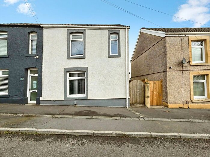 2 Bedroom Semi-Detached House For Sale In Roger Street, Treboeth, Swansea, SA5