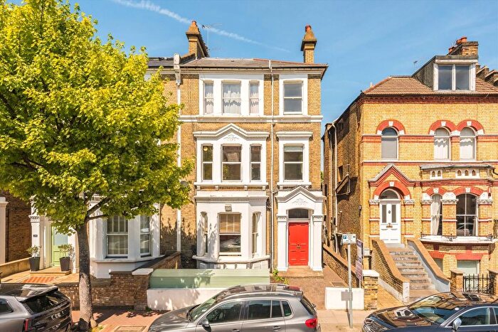 1 Bedroom Flat For Sale In Disraeli Road, Putney, SW15