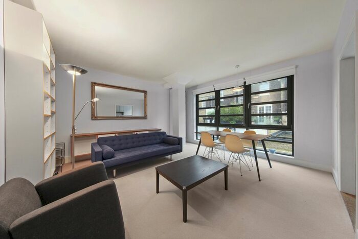 2 Bedroom Flat To Rent In North Mews, London, WC1N