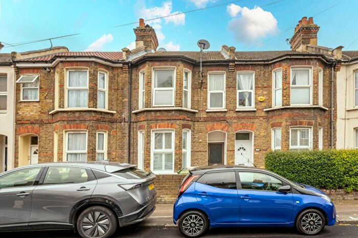 1 Bedroom Flat For Sale In Grange Road, Plaistow, London, E13