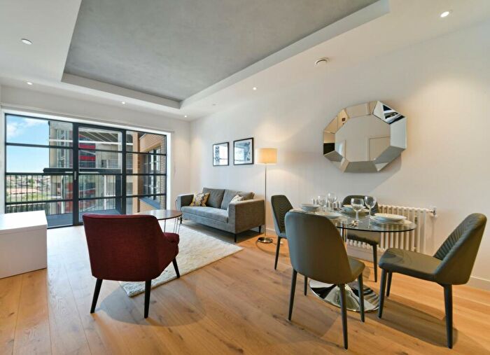 1 Bedroom Apartment To Rent In Amelia House, London City Island, London, E14