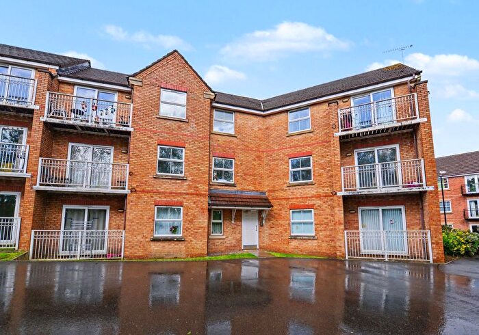 2 Bedroom Flat For Sale In Gillquart Way, Coventry, West Midlands, CV1