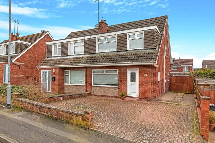 3 Bedroom Semi Detached House For Sale In Glencoe Drive, Kettering, Northamptonshire, NN15