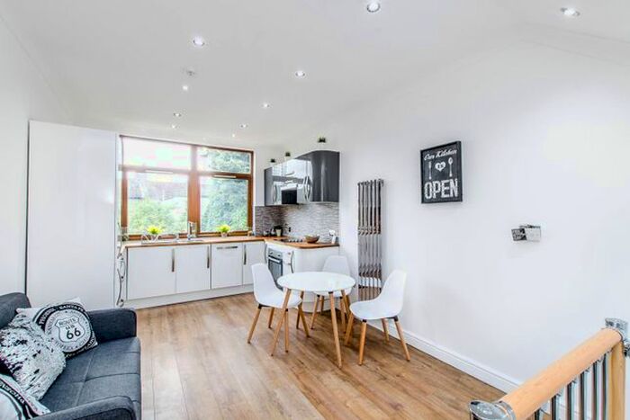 1 Bedroom Property To Rent In Barking Road, Plaistow, London, E13