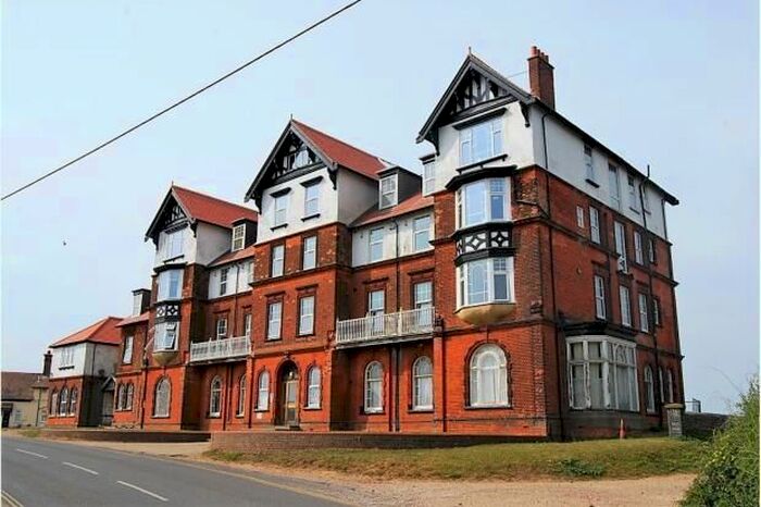 1 Bedroom Flat To Rent In Cromer Road, Mundesley, Norwich, NR11