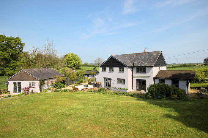 4 Bedroom Detached House For Sale In Shell Lane, Colemore, GU34