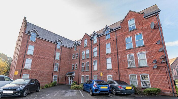 3 Bedroom Flat To Rent In Alexandra Court, Crosby, Liverpool, L23