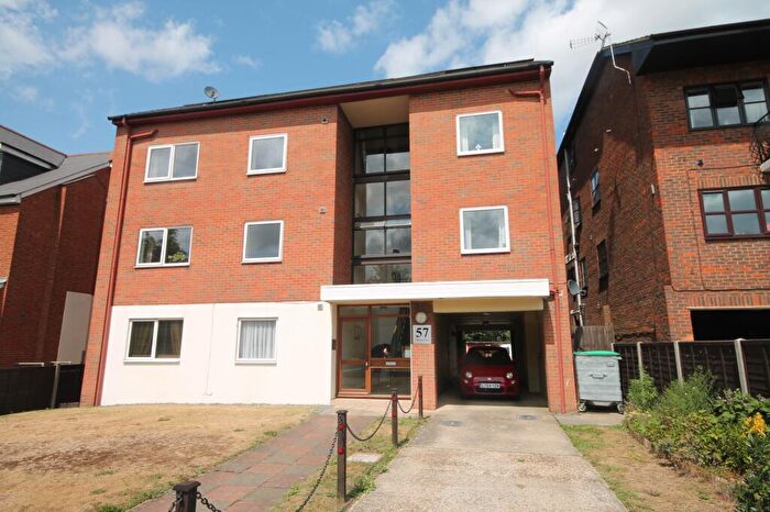 1 Bedroom Flat To Rent In The Fairway, Plaistow Lane, Bromley, Kent, BR1