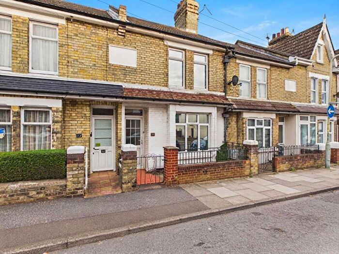 2 Bedroom Terraced House For Sale In Kent Avenue, Ashford, TN24