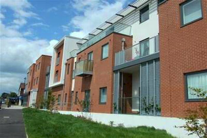 2 Bedroom Flat To Rent In The Courtyard, Southend On Sea, SS1