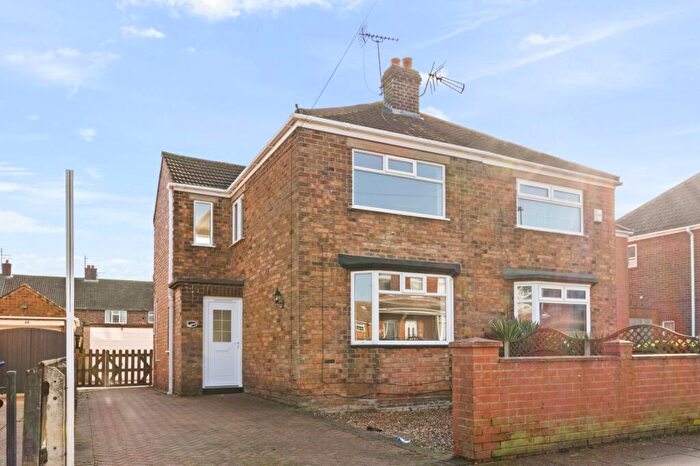 3 Bedroom Semi Detached House For Sale In Malcolm Road, Grimsby, DN34