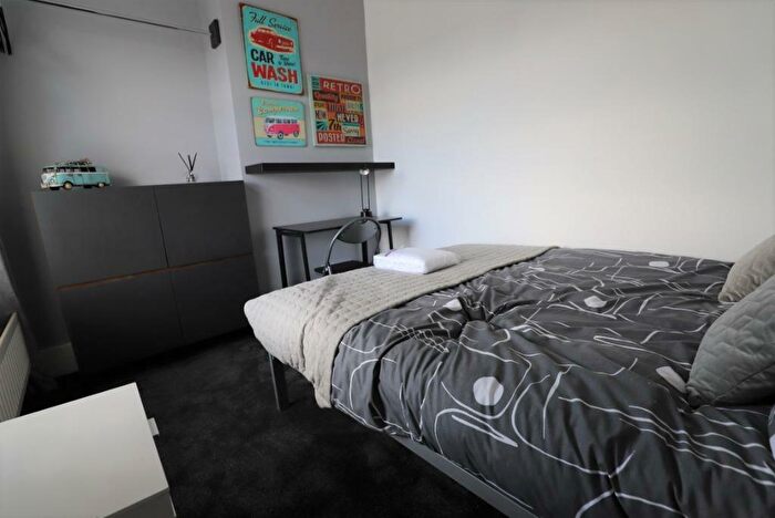 4 Bedroom Terraced House To Rent In Sneyd Terrace, Newcastle-under-Lyme, ST5