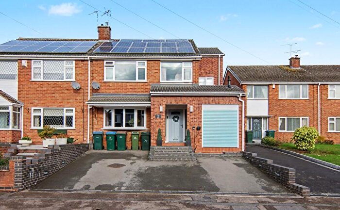 5 Bedroom Semi Detached House For Sale In Drayton Crescent, Coventry, CV5