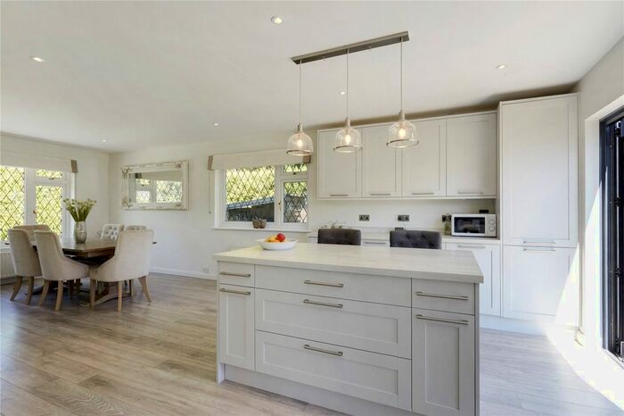 4 Bedroom Detached House For Sale In Portley Lane, Caterham, CR3