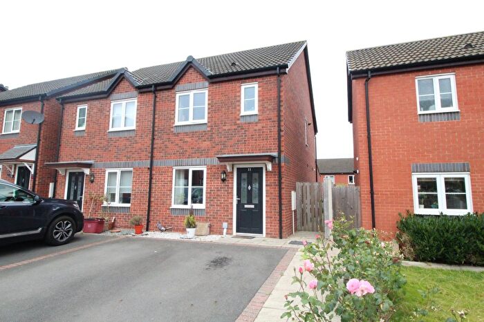 2 Bedroom Semi-Detached House To Rent In Leamington Spa, Warwickshire, CV31