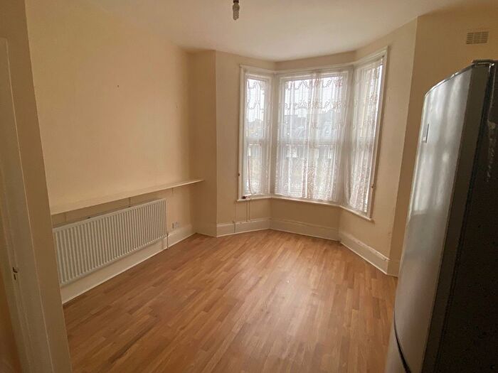 1 Bedroom Flat To Rent In Bravington Road, Maida Vale London, W9