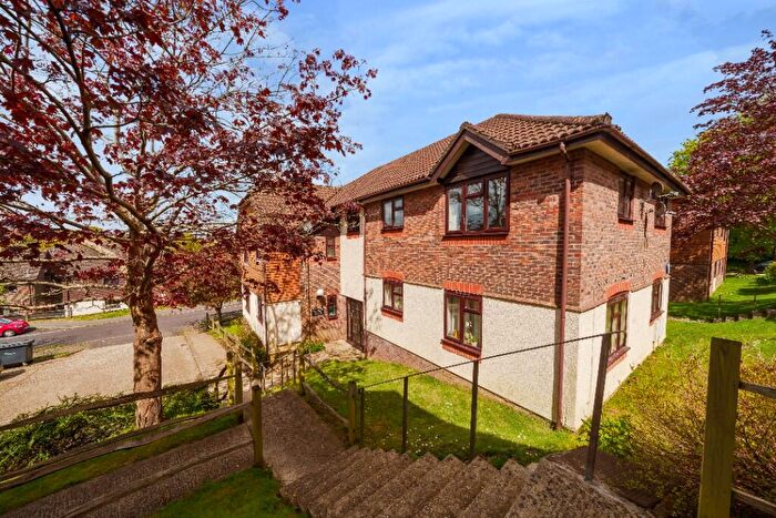 1 Bedroom Flat For Sale In Kilnbarn Court, Haywards Heath, West Sussex, RH16