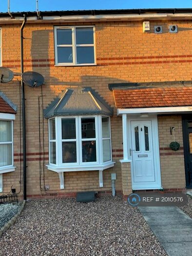 2 Bedroom Terraced House To Rent In Newby Close, Hull, HU7