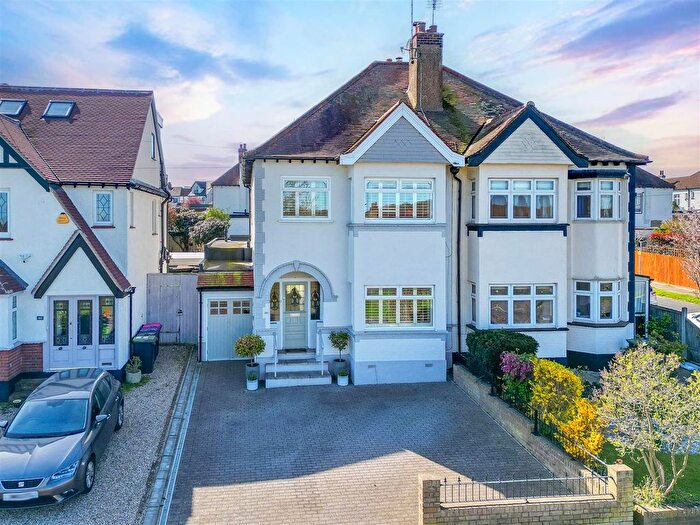 3 Bedroom Semi Detached House For Sale In Highlands Boulevard, Leigh-On-Sea, SS9