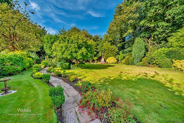 3 Bedroom Detached Bungalow For Sale In Enderley Drive, Bloxwich, Walsall, WS3