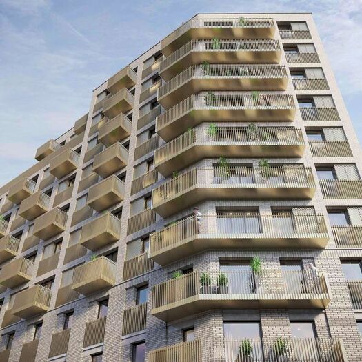 2 Bedroom Flat For Sale In The Hive, Luton, LU1