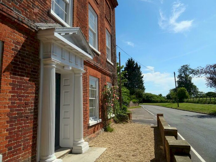 1 Bedroom Apartment To Rent In Flat, High Streeet, MK40