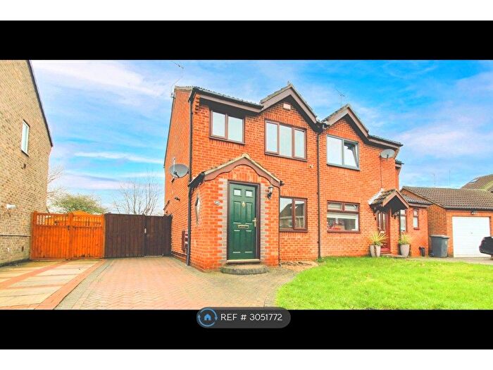 2 Bedroom Semi-Detached House To Rent In The Meadows, Hull, HU7