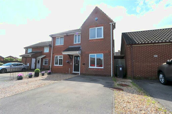 6 Bedroom End Of Terrace House To Rent In Foxborough Gardens, Bradley Stoke, Bristol, South Gloucestershire, BS32