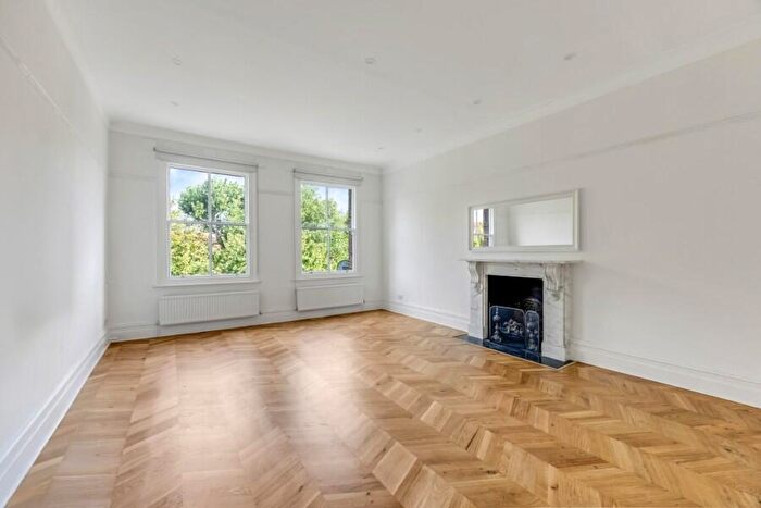 3 Bedroom Flat To Rent In Fitzjohns Avenue, Hampstead, NW3