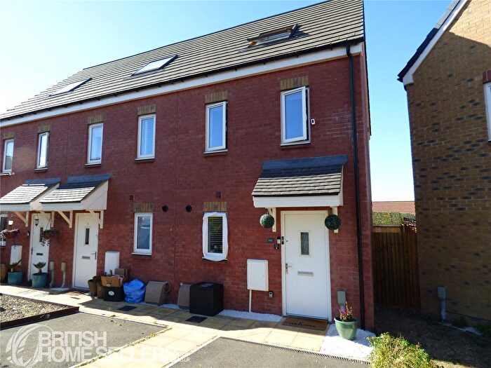 3 Bedroom End Of Terrace House For Sale In Wigeon Road, Bridgwater, Somerset, TA6