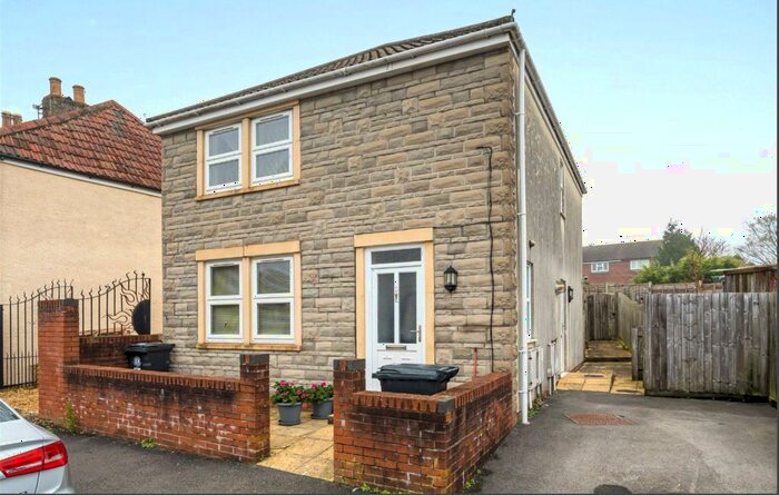 2 Bedroom Flat To Rent In Queen Street, Kingswood, Bristol, Gloucestershire, BS15