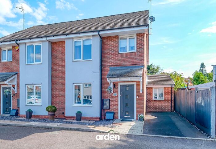 3 Bedroom Semi-Detached House For Sale In Eachway, Rednal, B45
