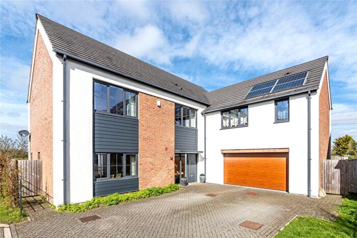 5 Bedroom Detached House To Rent In Maple Gardens, Milton, Abingdon, Oxfordshire, OX14