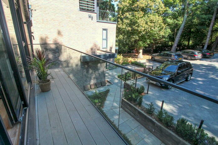 2 Bedroom Apartment To Rent In Lindsay Road, Poole, BH13