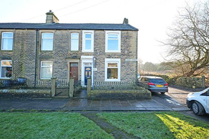 3 Bedroom End Of Terrace House For Sale In Harry Street, Salterforth, BB18