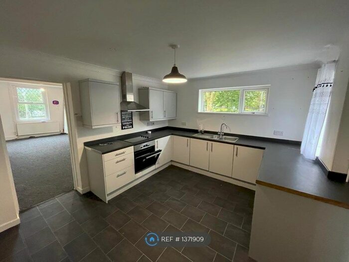 3 Bedroom End Of Terrace House To Rent In Tawe Terrace, Pontardawe, Swansea, SA8