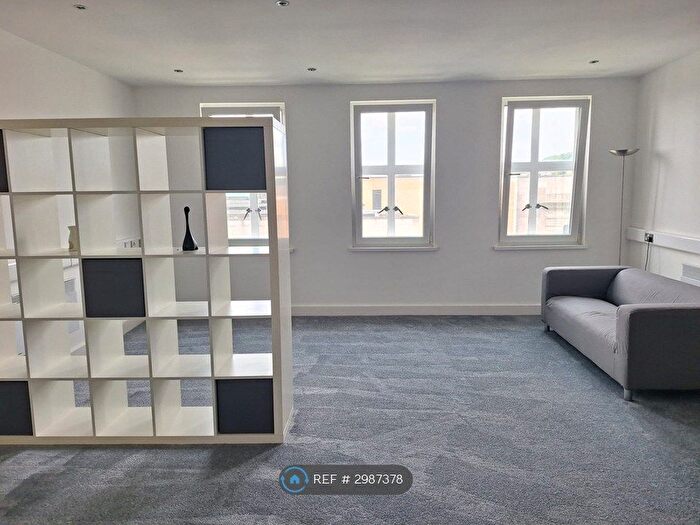 Studio To Rent In Castle Buildings, Swansea, SA1