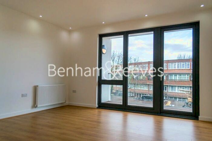 1 Bedroom Flat To Rent In Stewarts Road, London, SW8