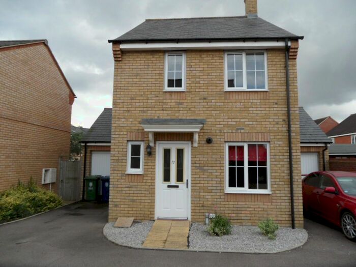 3 Bedroom Detached House To Rent In Foxhollow, Cambourne, CB23